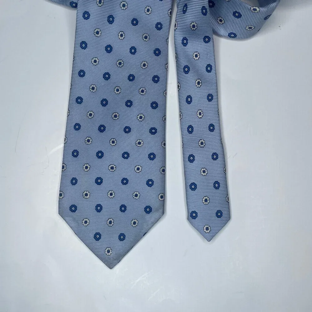 Banana Republic Silk Floral Tie Light Blue Made in USA Vintage Medallion